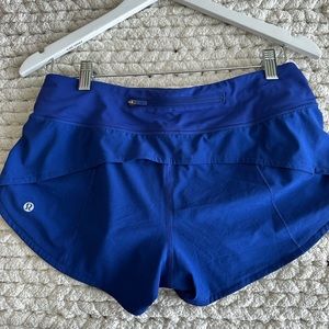 Lululemon 2.5” lined speed up shorts, symphony blue, size 6, like new